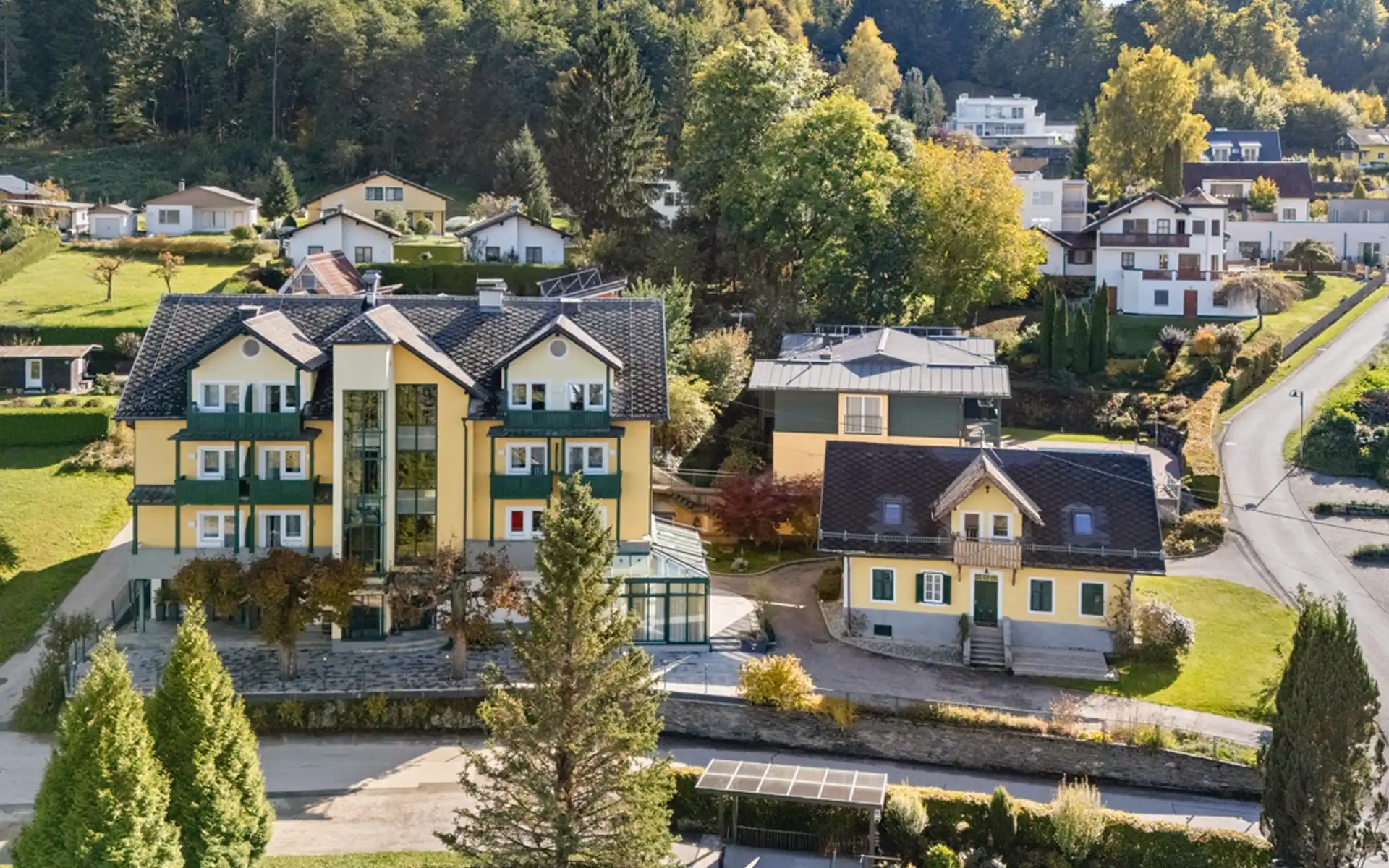 https://giulia-slowresidence.com/en/rooms-at-lake-woerthersee/